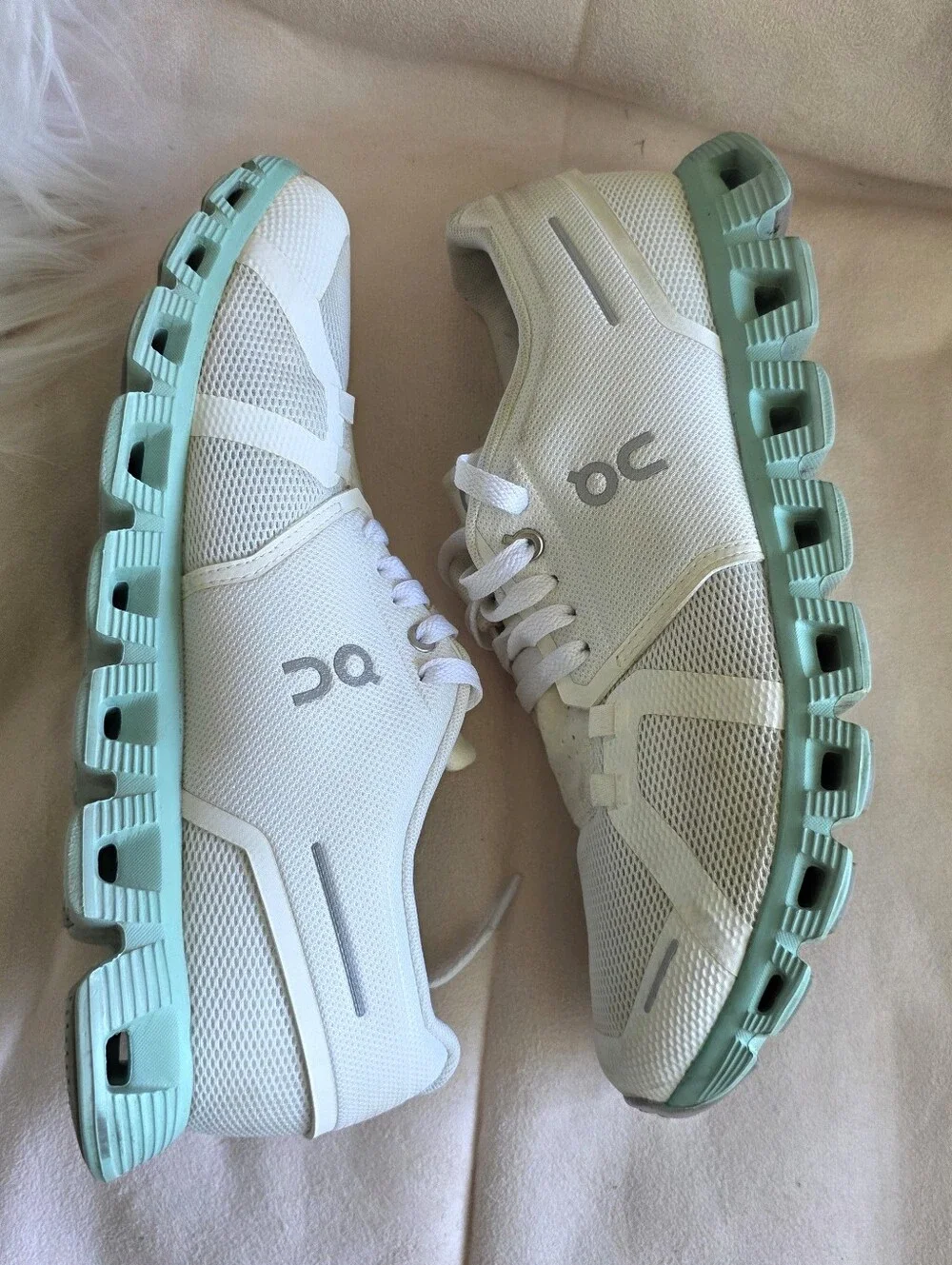 On Cloud 5 Running Shoes/Sneakers Size 10